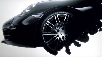 黑暗勢力無限蔓延 保時捷《Porsche 911暗黑特式版》強化宣傳只為迎接小改款？