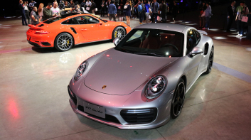 排氣量縮減動力不減 小改《Porsche 911》538萬元登臺開賣