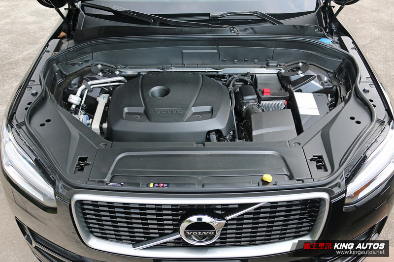 輕量與排氣量的取捨─《Audi Q7 45 TFSI quattro》vs.《Volvo XC90 T6 R-Design》，動態篇