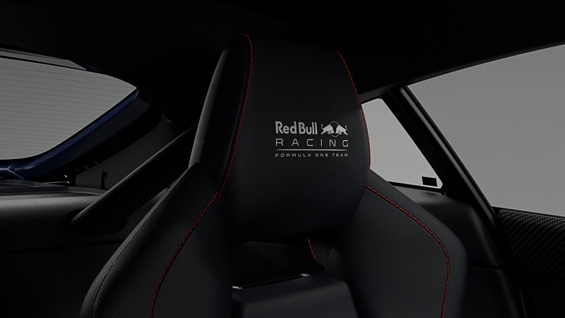 《Aston Martin Vantage S Red Bull Racing Edition》熱血F1元素上身