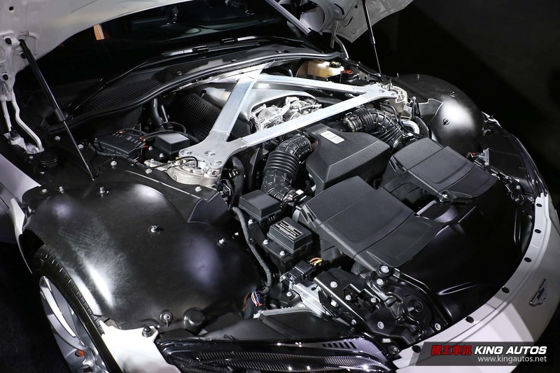 《Aston Martin》全新入門跑車《Vantage》在台發表 售價880萬元起跳