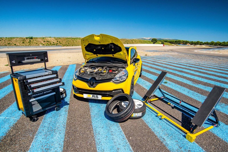 從裡到外全面強化 《Renault Sport》為《Clio R.S.》推出R.S. Performance改裝套件