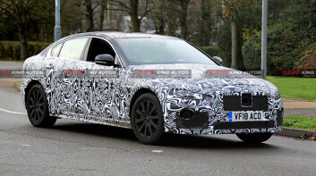 小改款《Jaguar XE》原型車路試曝光 有望2019年年中現身亮相