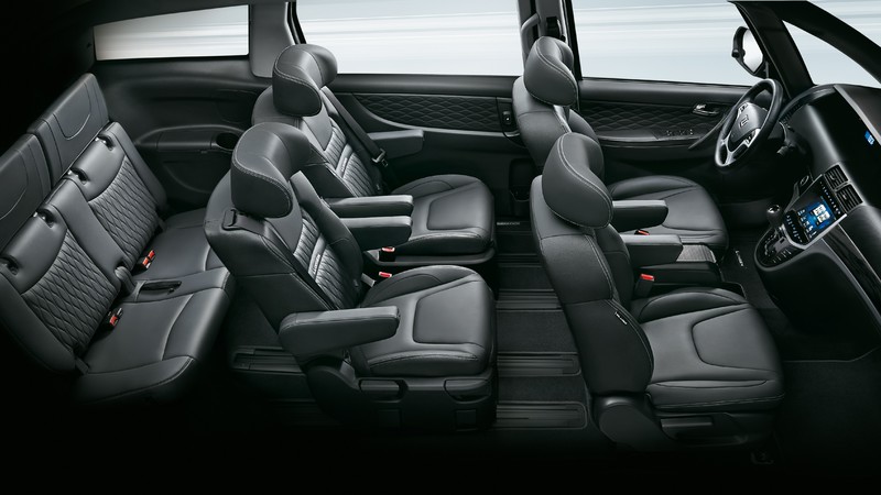 新年式《Luxgen M7 Turbo Eco Hyper》推出第二排獨立Ottoman座椅
