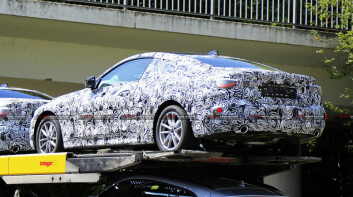 縮小版的8 Series Coupe？新世代《BMW 4 Series Coupe》偽裝車首度曝光