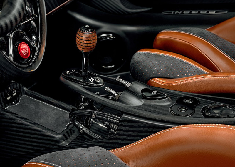 《Pagani Huayra Roadster BC》限量發表 800匹外加1250公斤輕量化成果