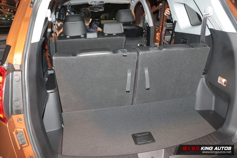 全新SUV車款亮相 《Luxgen URX》將於年底前上市