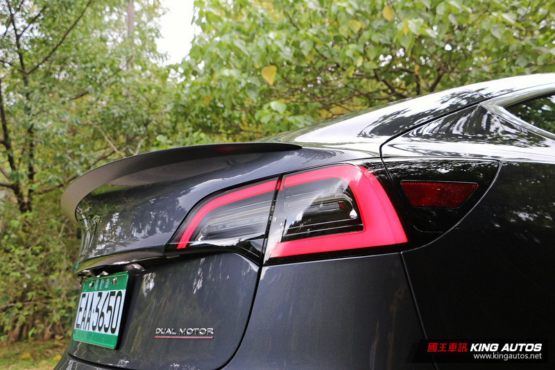 超乎想像的科技玩物 ─《Tesla Model 3 Performance》試駕報導