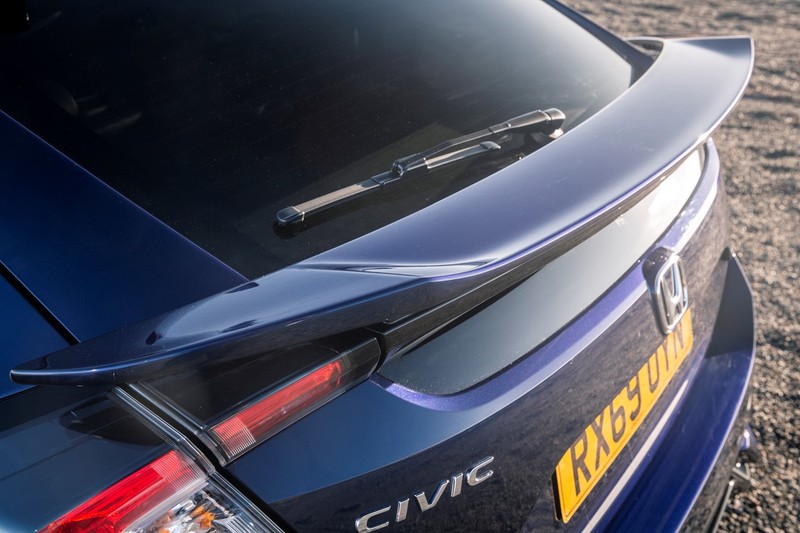 傳承《Type R》設計元素《Honda Civic Sport Line》視覺系新成員英國登場