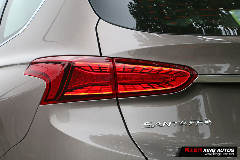 新世代《Hyundai Santa Fe》柴油旗艦版試駕｜轉戰進口只為晉升上流