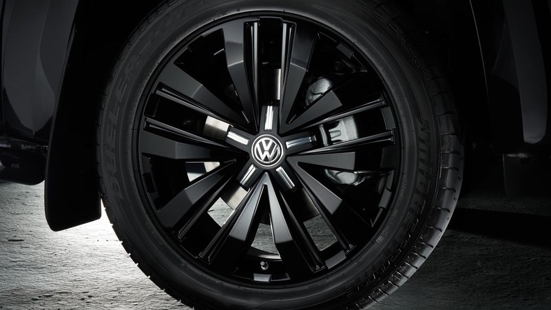 《VW Amarok》推出30台Black Edition特式車 同步取消Comfortline入門車型