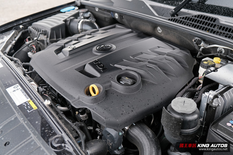 《Volkswagen Amarok V6 Black Edition》試駕︱讓男人味噴發的黑潮皮卡