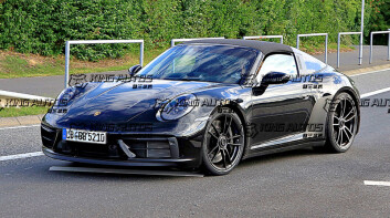 《Porsche 911 GTS Targa》低度偽裝捕獲! 全球首演日期應該也接近了!