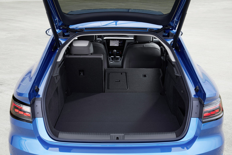 插電也有型《Volkswagen Arteon eHybrid》給你零排放的日常通勤