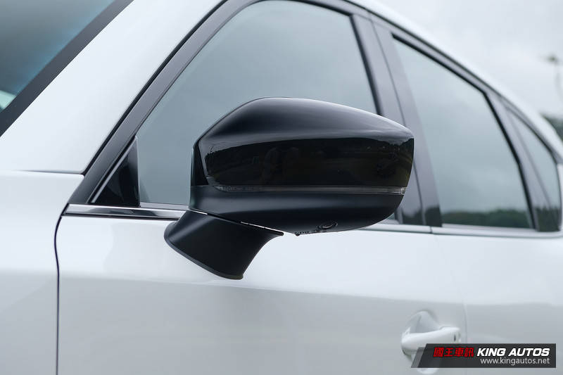 實車直擊︱開價111.9萬元的《Mazda CX-5》黑艷旗艦版 究竟加了什麼好料？