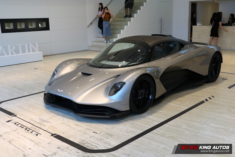 《Aston Martin》60多年後再次登上F1賽場 純電超跑與休旅2025年問世