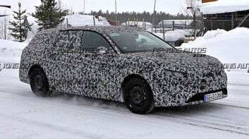 全新廠徽/水箱護罩+獠牙風格日行燈!下一代《Peugeot 308》掀背、旅行車同時捕獲
