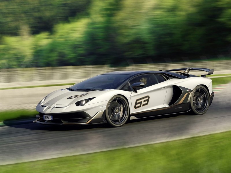 《Lamborghini》邁入油電世代 ｜《Aventador》後繼車款與小改款《Urus》將推出混動車款