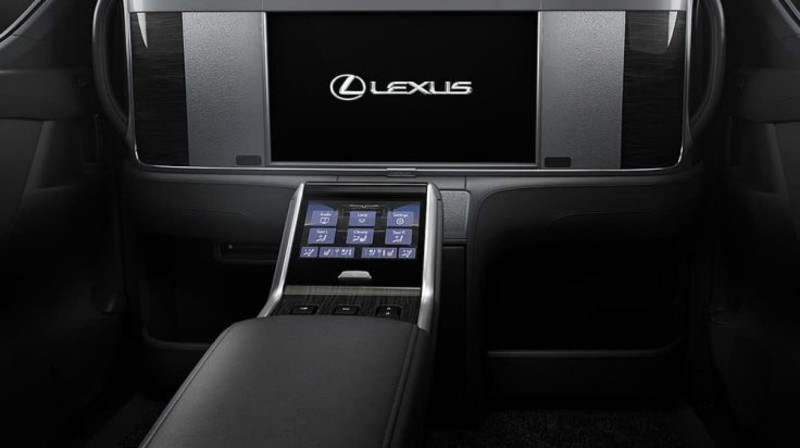 售價高達790萬元！《Lexus LM》登陸馬來西亞 內建26吋螢幕、可與駕駛座分離的玻璃隔屏