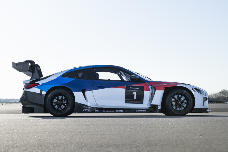 《BMW M4 GT3》大尾翼大鼻孔大馬力！｜建議售價1,400萬元起 台灣車隊Fist-Team AAI下訂了！