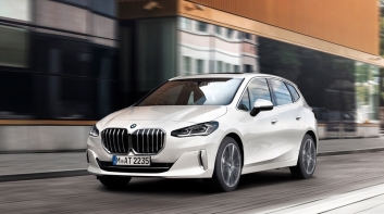 新世代《BMW 2 Series Active Tourer》開始預售!170萬起搭載1.5輕油電動力,還附上iDrive 8.0跟曲面螢幕