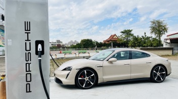 嘉義水牛高速充電站啟用《Porsche保時捷》未來瞄準宜蘭、台東