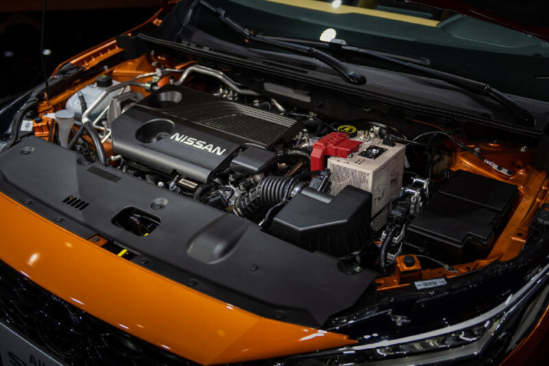 不藉助缸內直噴科技，即可將Sentra的1.6升引擎壓縮比提升至10.7：1的境界，對多數車廠是個挑戰，但是對Nissan來說尚未到達極限！