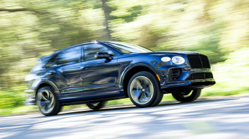 外觀黑化＋操控強化！《Bentley Bentayga S》預告3/25在台發表