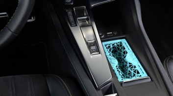 杯架、手機架、卡夾、太陽眼鏡架《Peugeot 308》新配件|我比較想要308而不是杯架!實在太香!