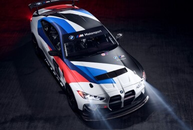 大鼻孔散熱還不夠！全新《BMW M4 GT4》引擎蓋還多了導風口 