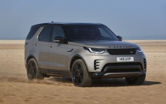 遭自家兄弟包夾！《Land Rover》預告新世代《Discovery》將出現重大變革 朝向更豪華層級邁進