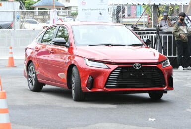 海外媒體實測｜大改款《Toyota Vios》零百加速14.04秒 高速油耗19.89km/l