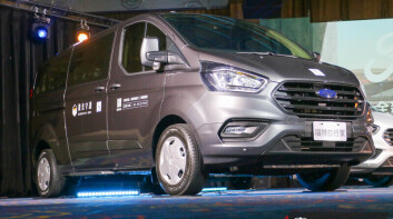 入手門檻大降17萬元｜新年式《福特旅行家》新增九人座Kombi車型 建議售價129.9萬元