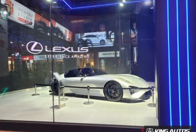 現場直擊 亞洲首展＼《Lexus Electrified Sport》外觀細節搶先看 電動車竟然有...加油孔！？