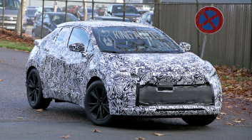 成本考量｜新世代《Toyota C-HR》可能取消電動車 變成《Prius PHEV》兄弟車