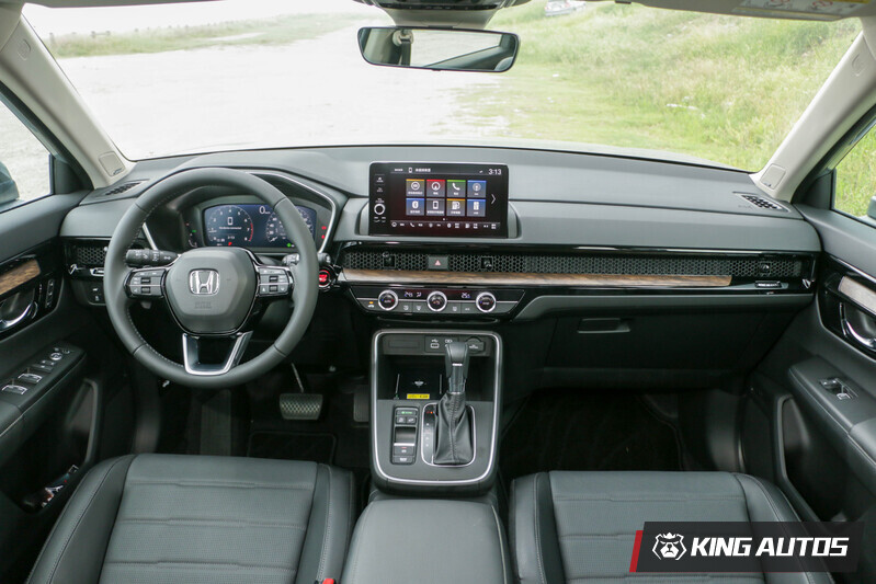Honda CR-V頂規車型的中控布局