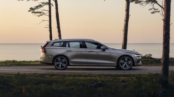 新年式《Volvo V60》新增入門動力 限時下殺180萬元內 送Plus Pack選配套件 PHEV動力漲1.6萬元