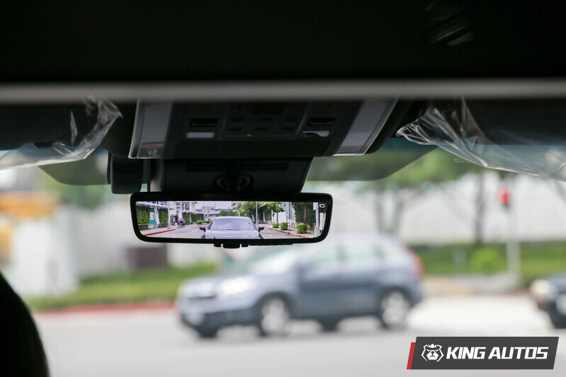 這時候，電子式車內後視鏡就相當實用！
