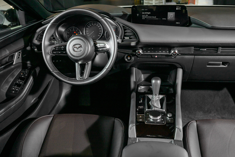 Mazda3是台灣市場上，少數尚未使用數位儀表的進口車。