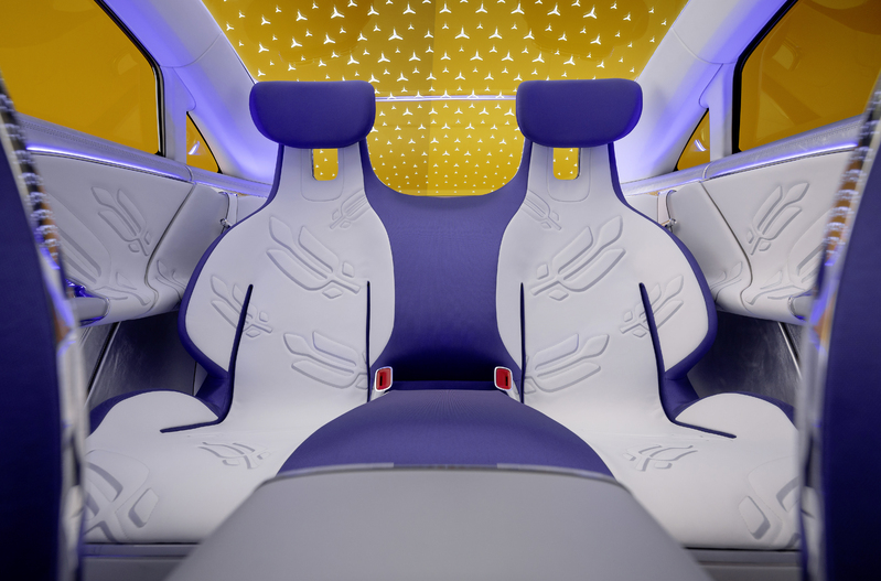 Concept CLA採用品牌首見的動態三芒星圖案的玻璃車頂