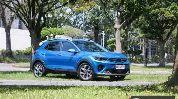 24年式《Kia Stonic》GT-Line試駕報導｜配備依舊樸實無華 新增加熱套件 雞肋還是神器？！