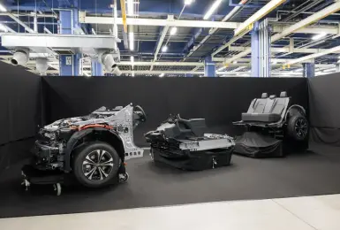 《Toyota》電動車技術大突破(一)：《Gigacasting》鑄造車體 簡化生產流程