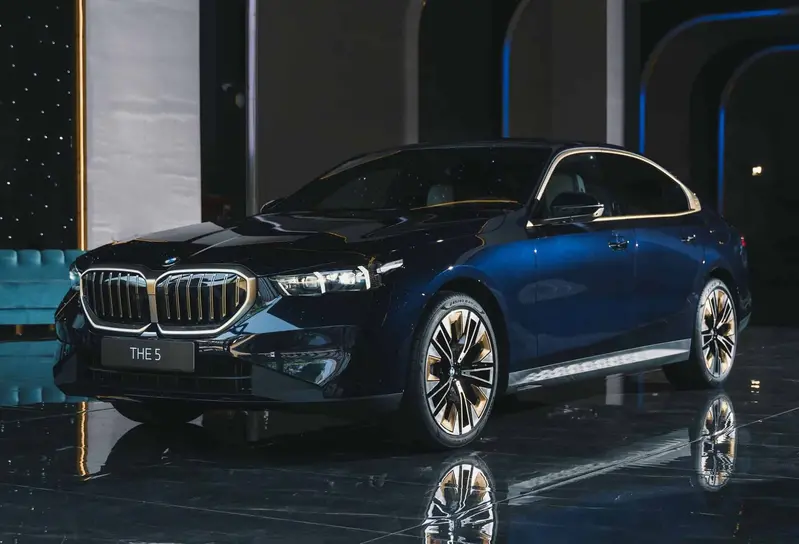 BMW G60 520i Luxury，接單價293萬元起。