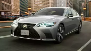 《Lexus》引領潮流霸氣風範！小改款《LS》即刻登場