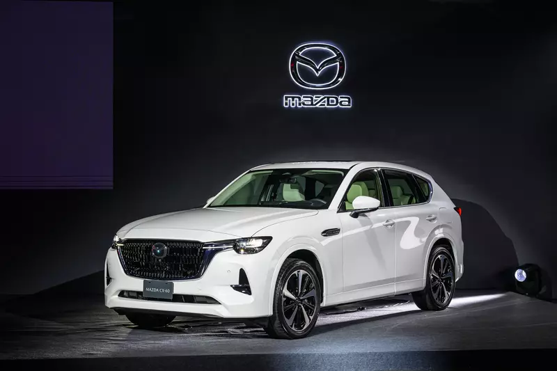 台灣市場上的Mazda CX-5，沒因Mazda CX-60(如圖)而停產，未來還將推出純電車款。官方圖片