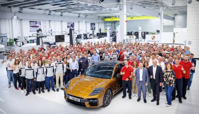 Porsche萊比錫工廠歡慶第200萬輛車輛出廠。官圖，以下同