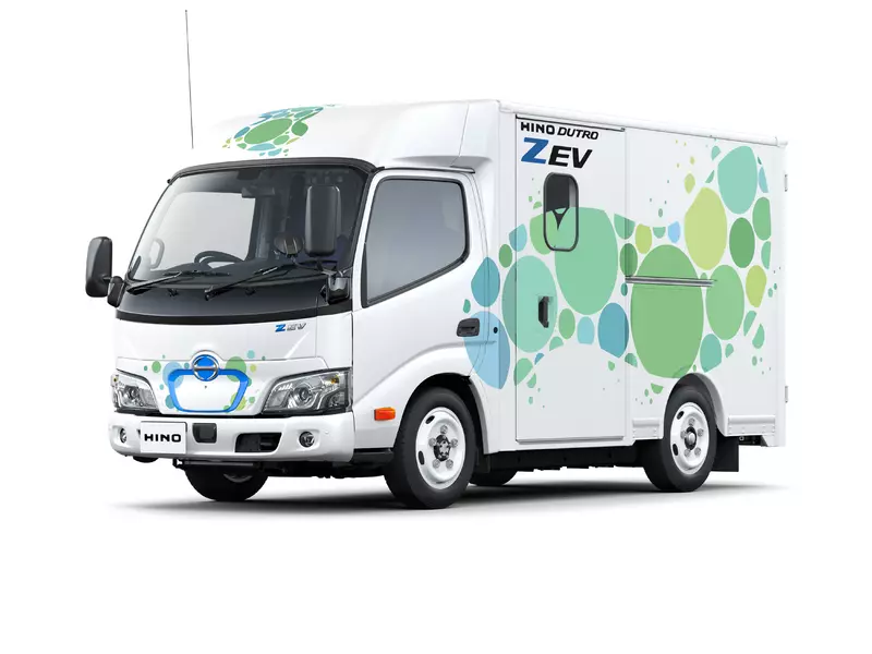 HINO自主研發的ZEV電動小貨車