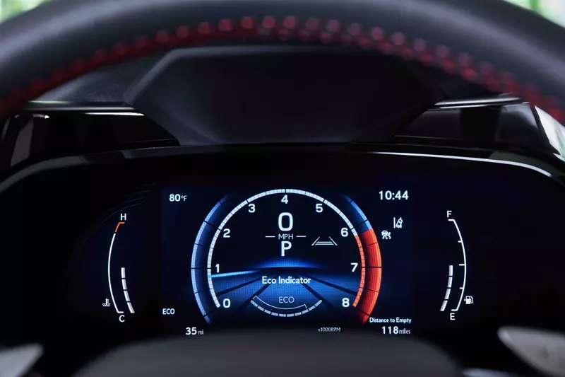 新年式《Lexus NX》沒有12.3吋數位儀表 有望新增越野車款｜台灣預計上半年推出