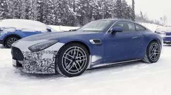 入門版Mercedes-AMG GT偽裝車目擊