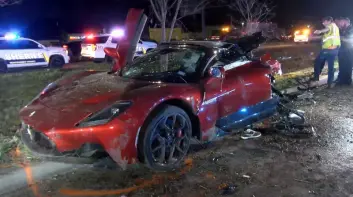 這輛Maserati MC20被樹木擊殺成兩半｜車主已死亡